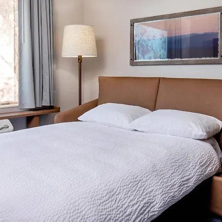 Fairfield Inn & Suites By Marriott Mcpherson-2