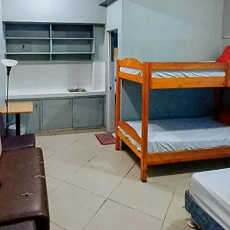 Reddoorz At Vcat Apartelle Sampaloc Manila-3