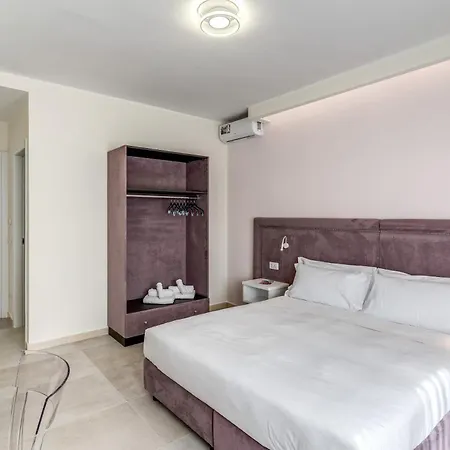 Boezio 6 Rooms By Roman Dreams-3