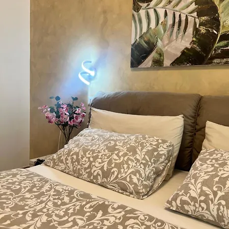 B&B Esty-2