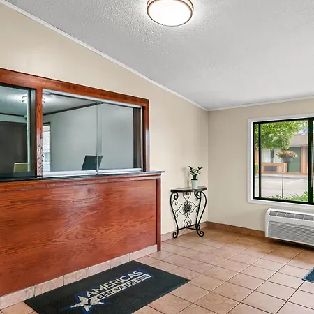 Americas Best Value Inn Martinsburg-2