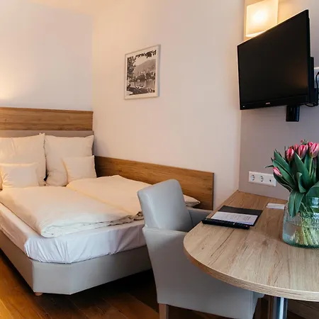 Hotel Perkeo-2