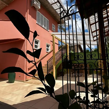Pousada Casa Rosada Ilhabela-3