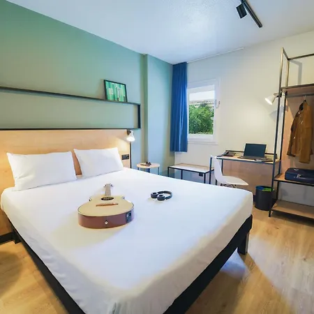 Hotel Ibis Guimaraes-3