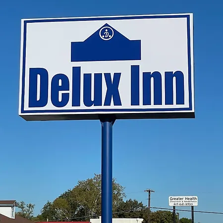 Delux Inn Cleburne-3