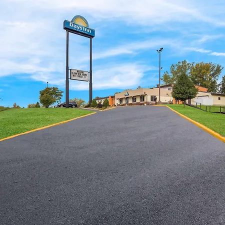 Days Inn By Wyndham Newton-2