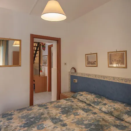 Hotel Tirreno-2