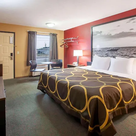 Super 8 By Wyndham Sandusky-2