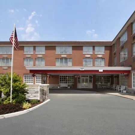 Ramada By Wyndham Ligonier-2