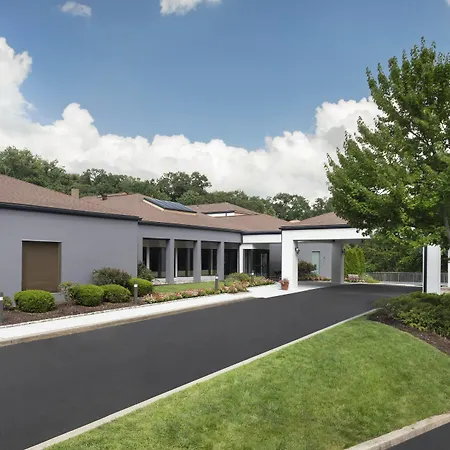 Courtyard By Marriott Tarrytown Westchester County-2