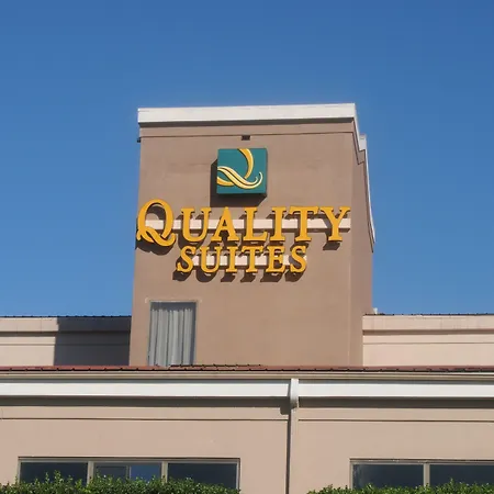 Quality Suites Morristown West-2