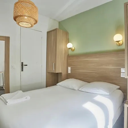 Merryl Hotel-3