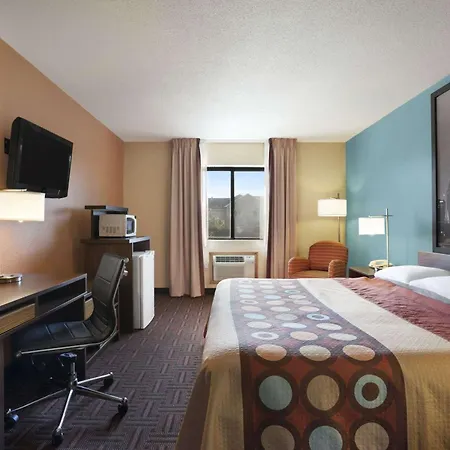 Super 8 By Wyndham Collinsville St. Louis-2