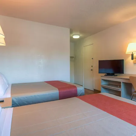 Motel 6-San Ysidro, CA - San Diego - Border-3