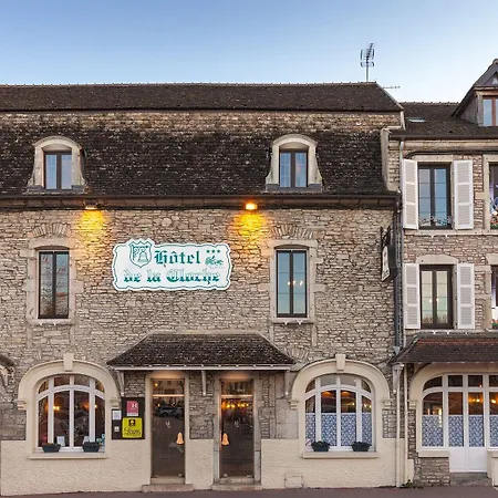 Logis Hotel De La Cloche-3