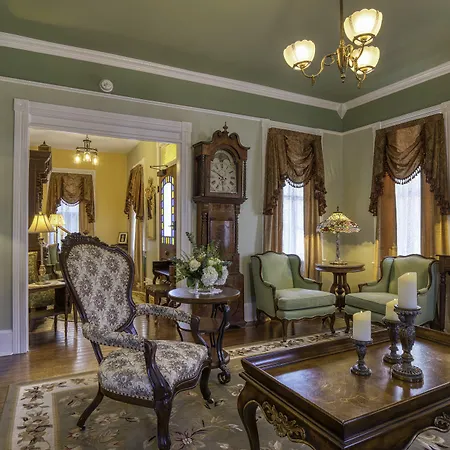 Victorian House Bed And Breakfast-2
