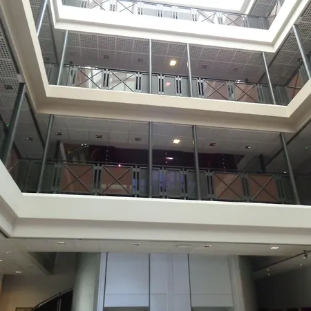 Ferretti MajesticHouse-2