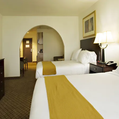 Holiday Inn Express & Suites Childress By Ihg-2