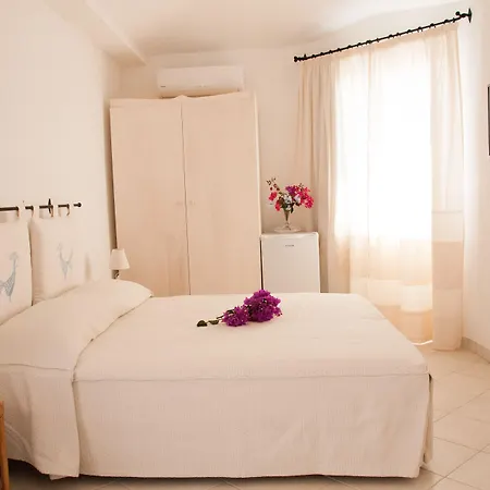 Meta Hotel-3