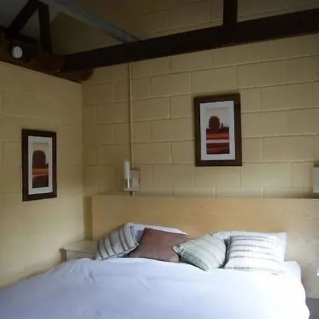 The White Hart-3
