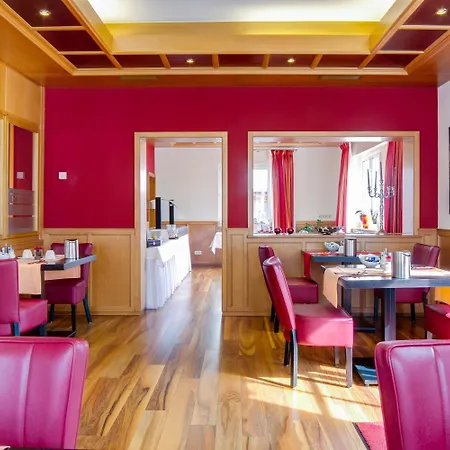Central Hotel Friedrichshafen-2