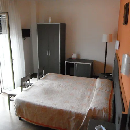 Hotel Renato-3