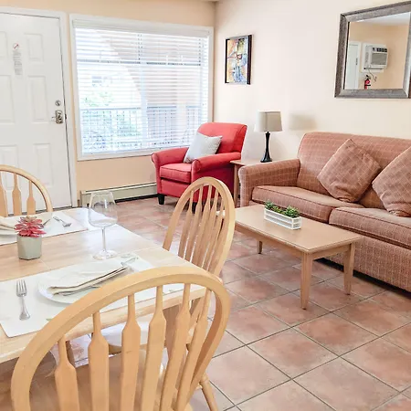Desert Surfside Waterfront Accommodations-2