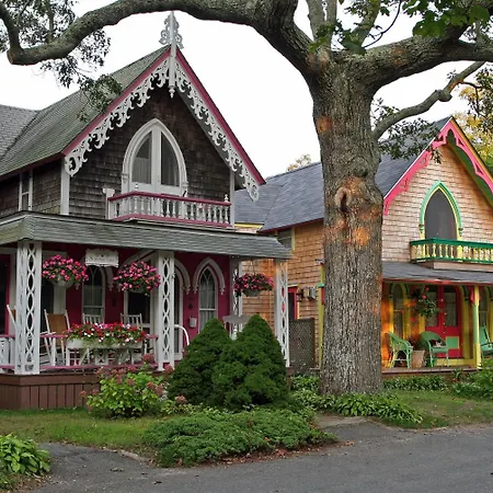 The Oak Bluffs Inn-2