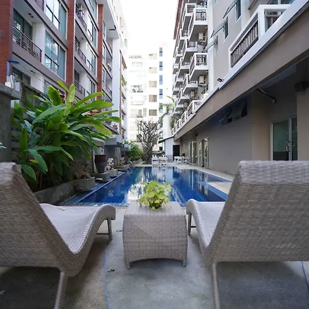 Kokotel Pattaya South Beach-3
