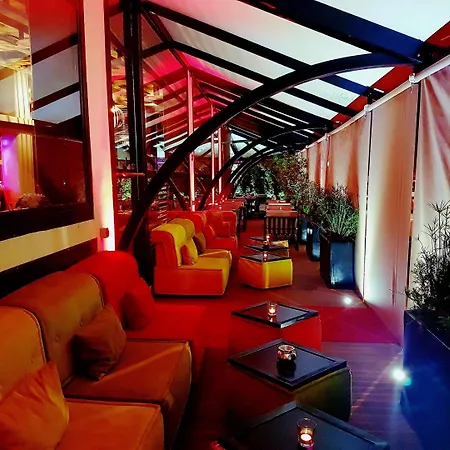 Fashion Hotel-3