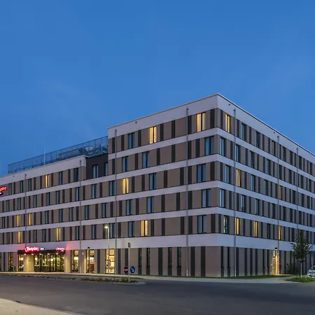 Hampton By Hilton Freiburg-2