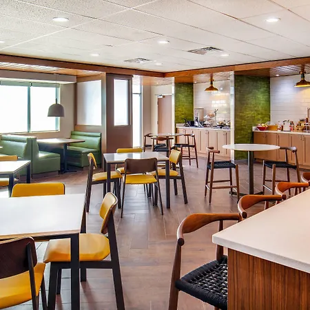 Fairfield Inn & Suites By Marriott Mcpherson-3