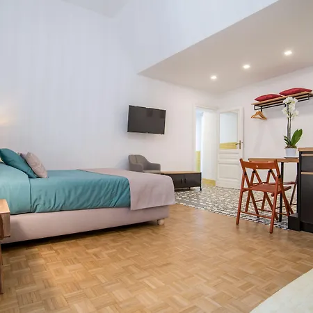 Napoliamo Guest House-3