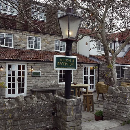 Mullions 51 B&B-3