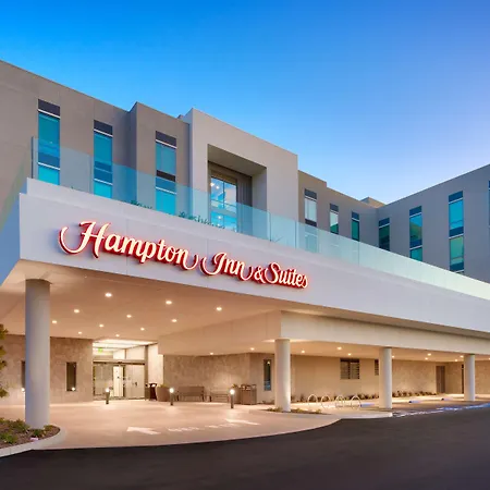 Hampton Inn & Suites Anaheim Resort Convention Center-3