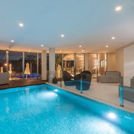 Caneiros Luxury House & Suites-2