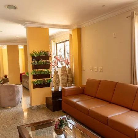 Crystal Plaza Hotel Marista-3