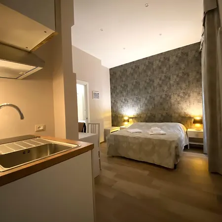 Hotelier 51-3