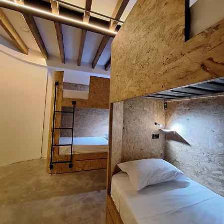 Casa Rolos Hostel-2