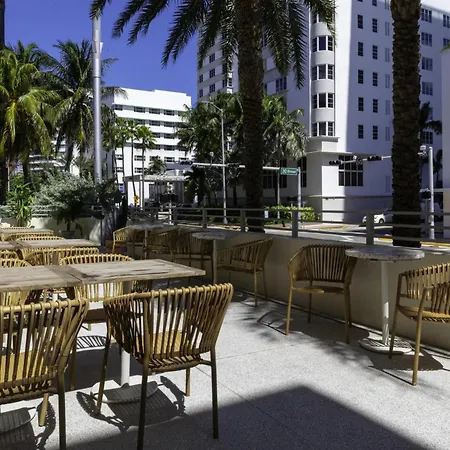 Hilton Garden Inn Miami South Beach-3