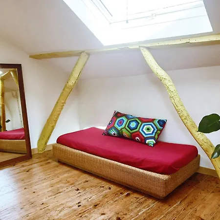 Lisbon Calling Rooms & Studio-2