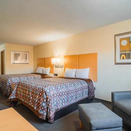 Rodeway Inn Blair-2