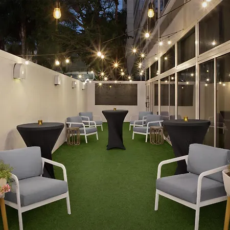 Doubletree By Hilton Lax - El Segundo-3