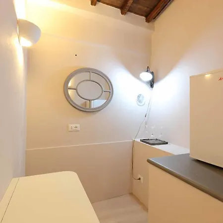 Ricky Rooms-2