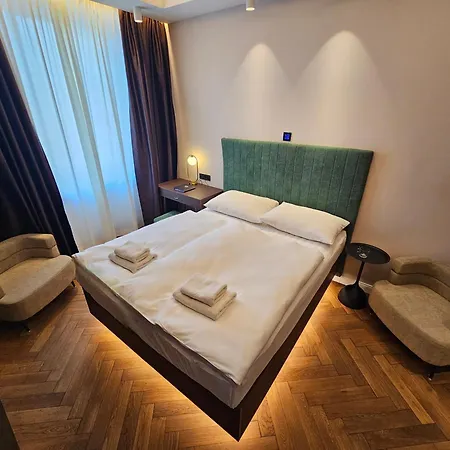 Hotel Center Ljubljana-3