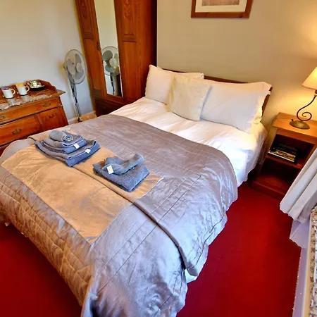Burnside Guest House-2