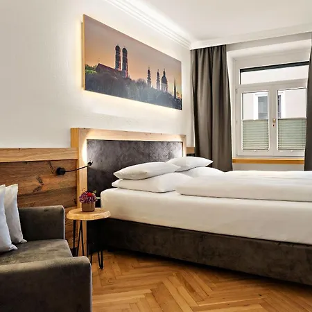 Alpen Hotel München-3