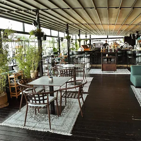 Maritim Marina Bay Resort Spa & Casino Adult Friendly-3