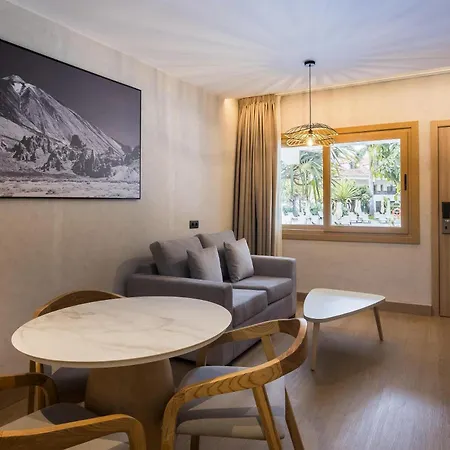 Radisson Resort & Residences Tenerife - Adults Only-2
