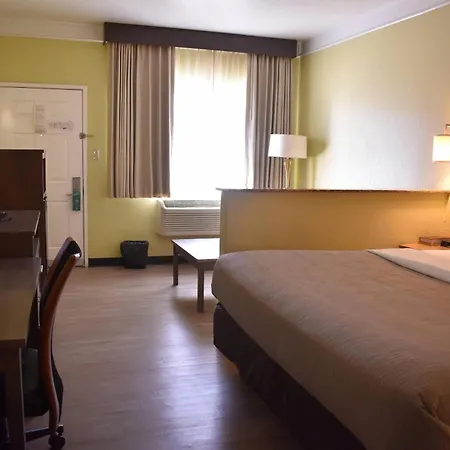 Quality Inn & Suites Gallup I-40 Exit 20-3